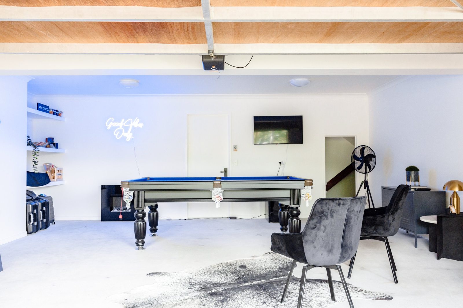 Billiards table and indoor recreation space at LUXE Noosa Hill